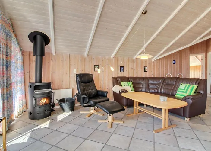 Holiday home Uma - 400m From The Sea By Interhome Fano