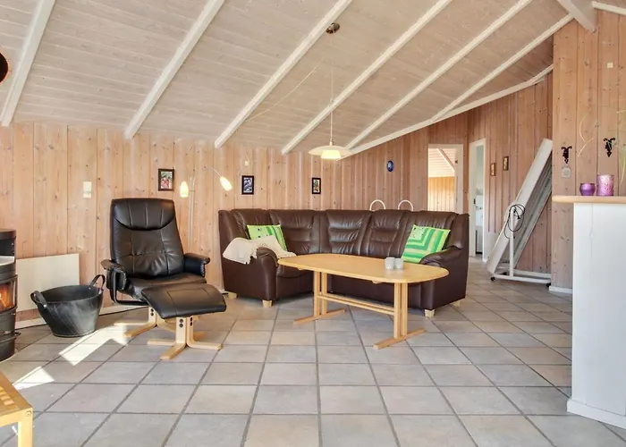 Uma - 400m From The Sea By Interhome Holiday home Fano